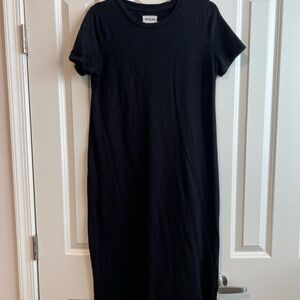 Lou & Grey Black T-shirt Crew Neck Midi Dress